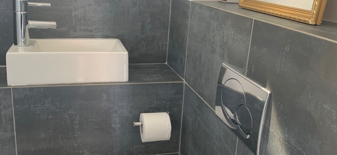 MEUBLÉ – 1 ch – 52 m2 – Paris 15e – Rue Alain Chartier – Métro : Convention – Loyer cc : 1.750 €