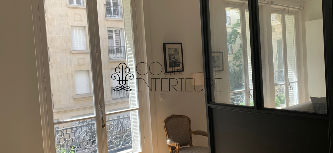 MEUBLÉ – 2 chambres – Paris 16ème – Rue Chalgrin – Petit balcon – 65  m2 – 1er étage ascenseur – Loyer charges comprises : 3.000 euros cc