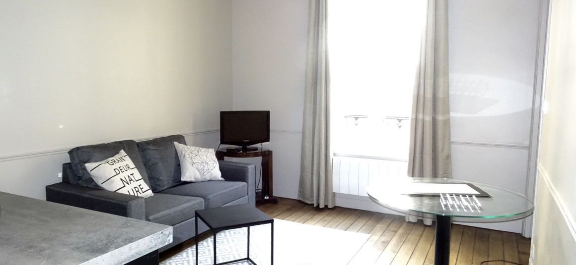 Meublé – 1 ch – Paris 5 – Bld Hôpital – 27,1 m2 – 1er étage sans asc – Loyer cc : 1.200 €