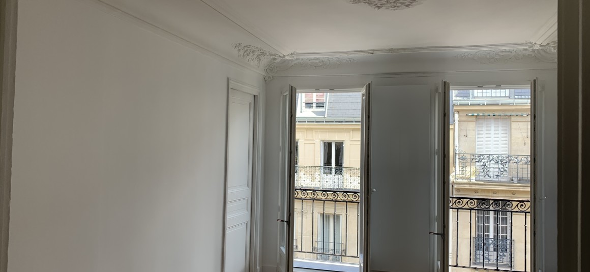 VIDE – 2 ch – 51 m2 – Paris 17ème – Rue Labie – 5e étage sans asc – Loyer cc : 1.800 €