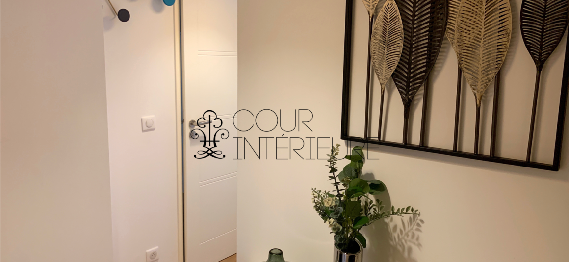 MEUBLÉ – Studio / 1 chambre – 35,2 m2 – Paris 14ème – Rue Tombe Issoire – Denfert Rochereau – 5e étage asc – Loyer charges comprises : 1.460 euros (chauffage inclus)