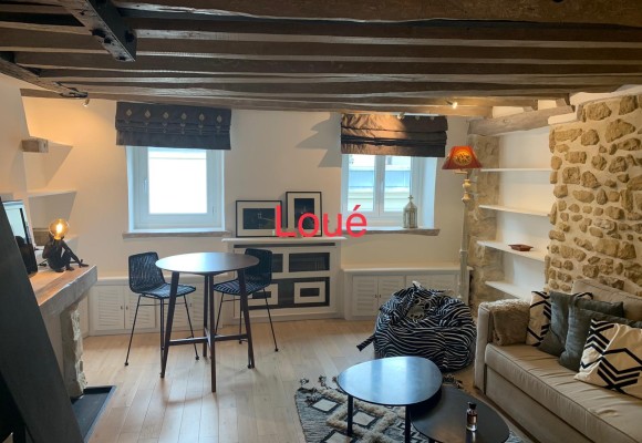 MEUBLÉ – 1 ch – Paris 17e – Rue Dulong – 39 m2 – 4e étage sans asc – Loyer cc : 1.600 euros