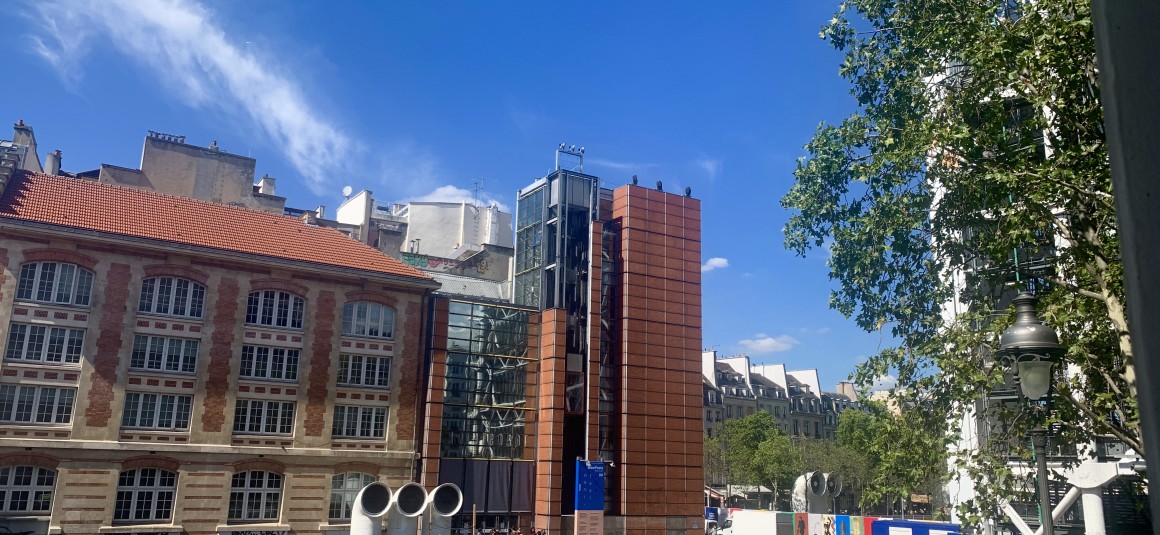 MEUBLÉ – 1 ch – 34 m2 – Rue Brisemiche – Paris 4e – 1er étage sans asc – Loyer cc : 1.400 €