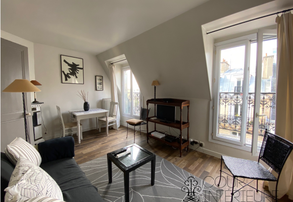 MEUBLÉ – 1 ch – 35 m2 – Paris 7ème – Rue Vaneau – 6e étage avec asc – Loyer cc : 1.669 € (internet inclus)