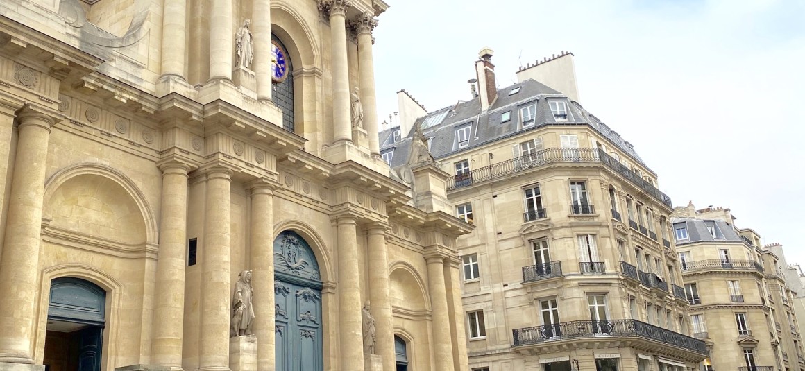 MEUBLÉ – 1 ch – Paris 1er – Rue St Honoré – Marché St Honoré – 33 m2 – Loyer cc : 1.480 €
