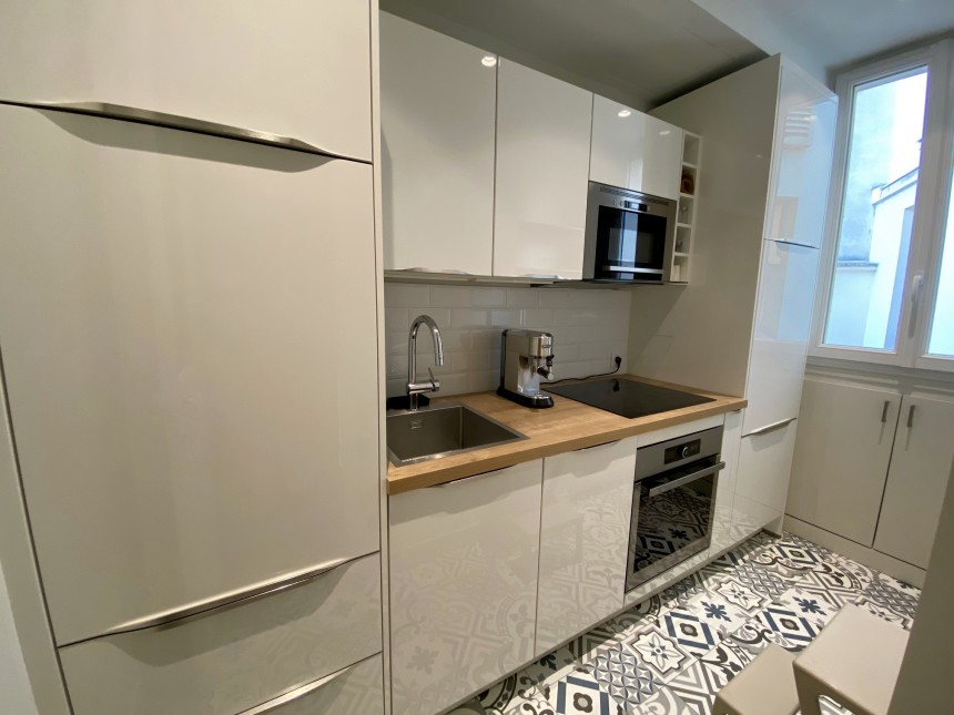 MEUBLÉ – Rénovation totale – 1 ch – 50 m2 – Boulogne centre (92) – Métro : Jean Jaures – Bois Boulogne – 2ème étage ascenseur – Loyer cc : 1.500 €