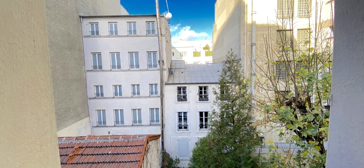 MEUBLÉ – 1 chambre – 43 m2 – Paris 17e – Rue des Acacias – 3e étage avec ascenseur  – Loyer cc : 1.500 €