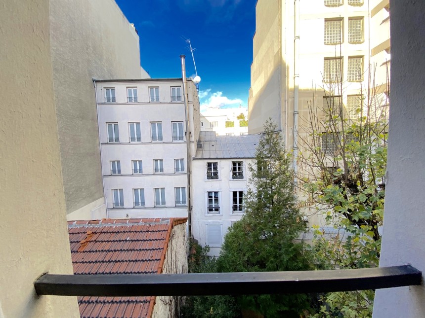 MEUBLÉ – 1 chambre – 43 m2 – Paris 17e – Rue des Acacias – 3e étage avec ascenseur  – Loyer cc : 1.500 €