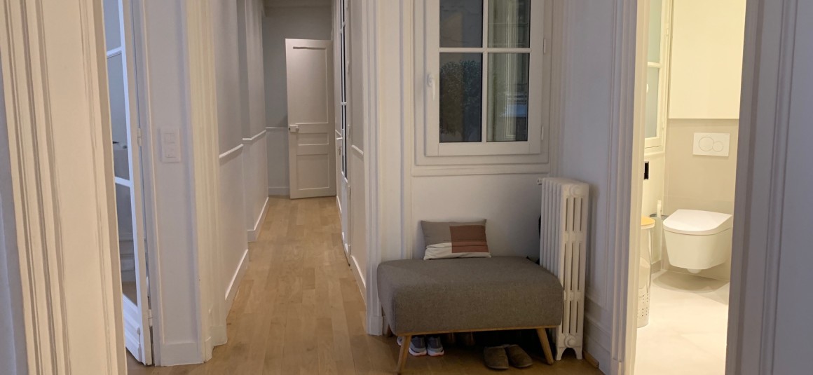 VIDE – Refait neuf – 3 ch – Paris 17e – Quartier Levis – Villiers – 1er étage ascenseur – 110 m2 – Loyer cc : 3.950 €