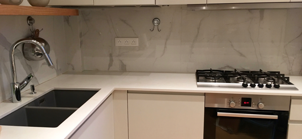 VIDE – Refait neuf – 3 ch – Paris 17e – Quartier Levis – Villiers – 1er étage ascenseur – 110 m2 – Loyer cc : 3.950 €
