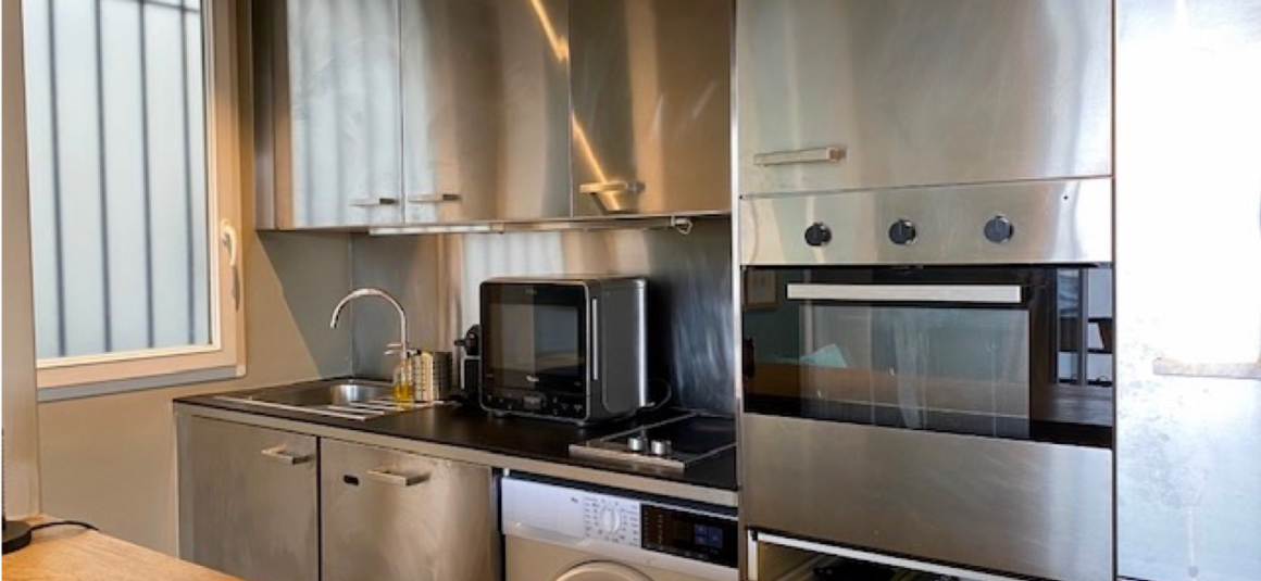 MEUBLÉ – 1 chambre – 57 m2 – Paris 15ème – Avenue du Maine – 2ème étage avec ascenseur – Loyer charges comprises : 1.860 €