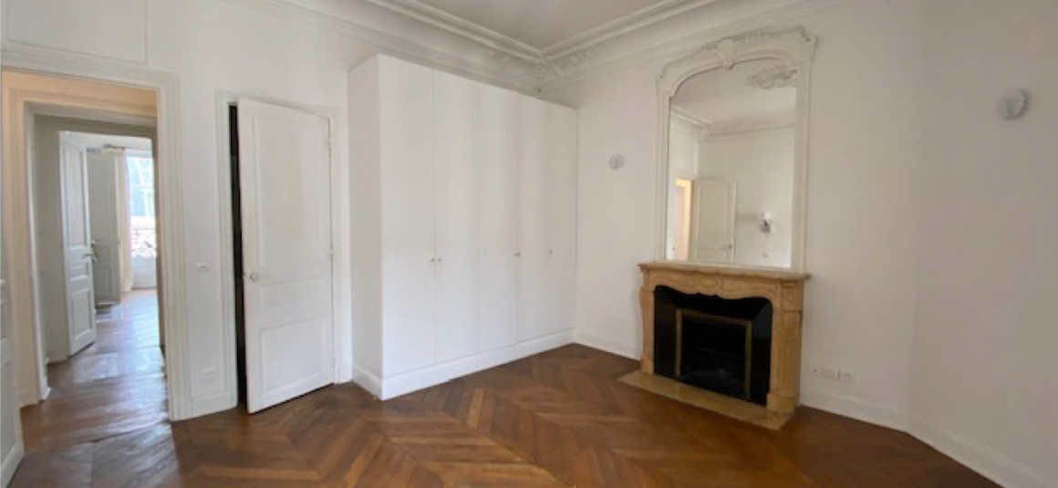 MEUBLÉ – 2 ch – Paris 8ème – Ave Georges V – 115 m2 – 4ème étage avec ascenseur – Loyer cc : 4.400 euros