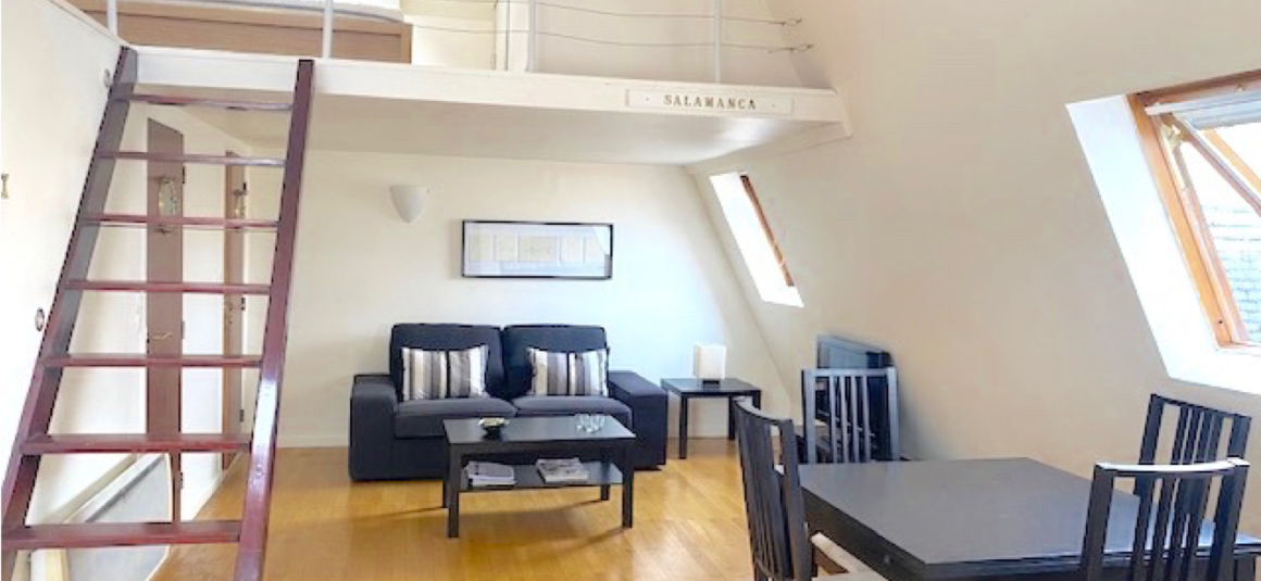 MEUBLÉ – Grand studio / 2 pièces – 31 m2 et 47 m2 au sol – Paris 17ème – Batignolles Rue Lemercier – Village Batignolles – 6ème et dernier étage avec ascenseur – Loyer charges comprises : 1.300 €