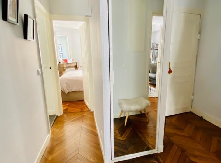 MEUBLÉ – 1 ch +  Double séjour – 51 m2 – Paris 9e – Rue Fb Montmartre – 3ème étage – Loyer cc : 1.850 €