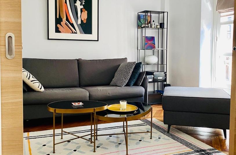 MEUBLÉ – 1 ch +  Double séjour – 51 m2 – Paris 9e – Rue Fb Montmartre – 3ème étage – Loyer cc : 1.850 €