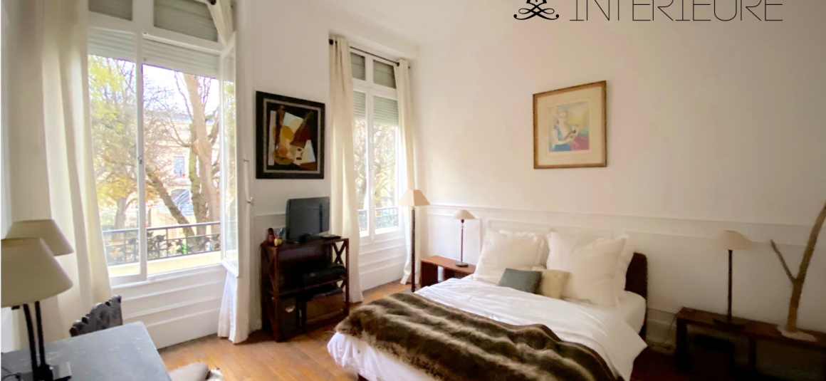 MEUBLÉ – 1 ch – Paris 2ème – 48 m2 – Rue Lulli (Square Louvois) – 2ème étage ascenseur – Loyer cc : 1.980 € (chauffage eau chaude collectif)