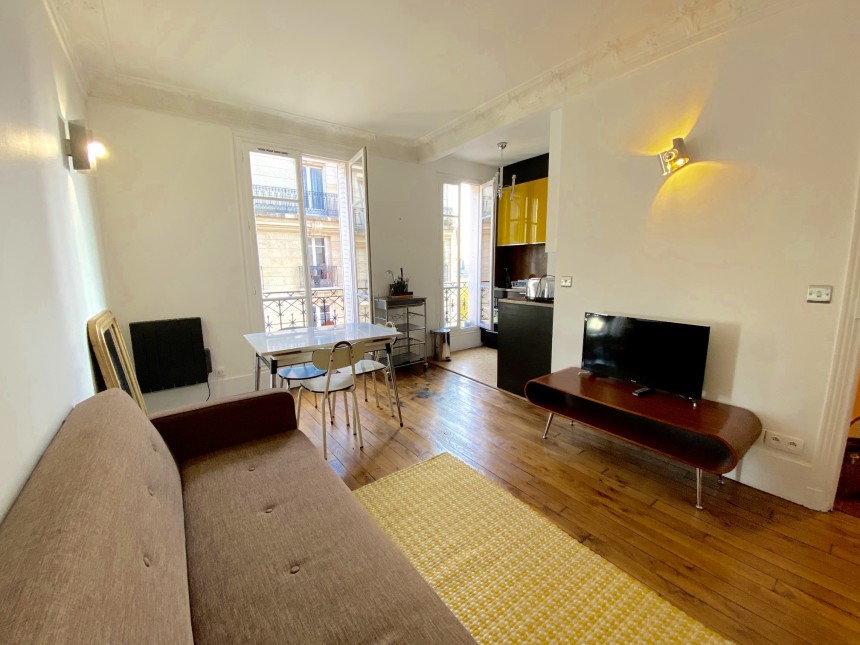 MEUBLÉ – 1 chambre – 35,1 m2 – Lamarck – Rue Simon Dereure – Paris 18ème – 4ème étage ascenseur – Loyer charges comprises : 1.400 € (Internet en sus)