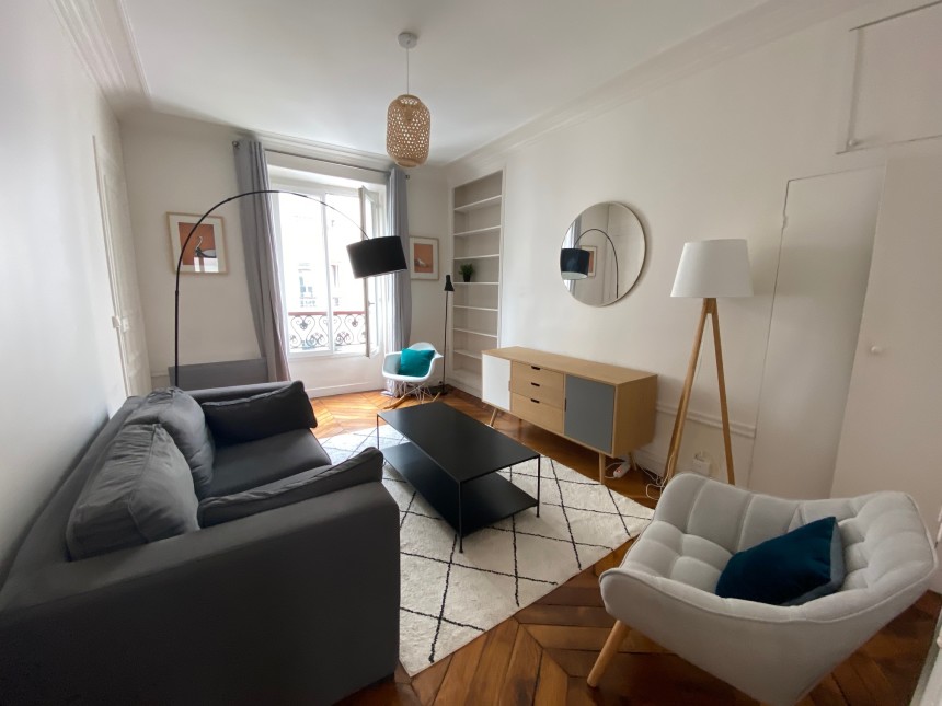 MEUBLÉ – 1 ch – Paris 17e – 44 m2 – Coeur Village Batignolles – 2ème sans ascenseur – Loyer cc : 1.650 euros