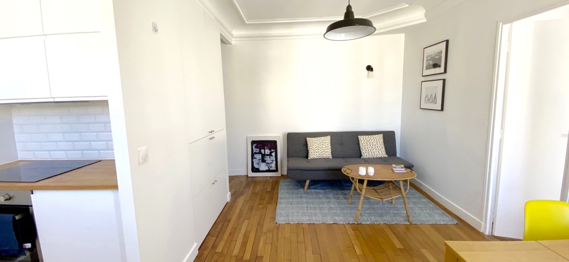 MEUBLÉ – 1 ch – Paris 17 – Rue Juliette Lamber – 31 m2 – 6e étage avec ascenseur – Loyer cc : 1.350 €