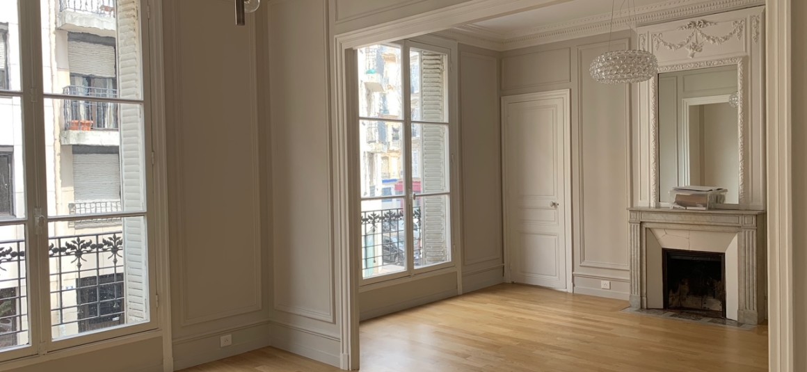 VIDE – Refait neuf – 3 ch – Paris 17e – Quartier Levis – Villiers – 1er étage ascenseur – 110 m2 – Loyer cc : 3.950 €