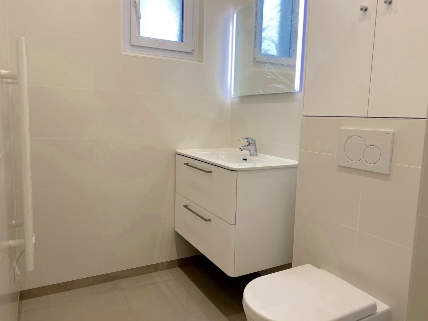 VIDE – RENOVATION TOTALE – 3 chambres – 5 pièces – 120 m2 – 3 ch – Parc Monceau – Paris 8ème – 2ème étage ascenseur avec Balcon – Loyer cc : 4.300 €