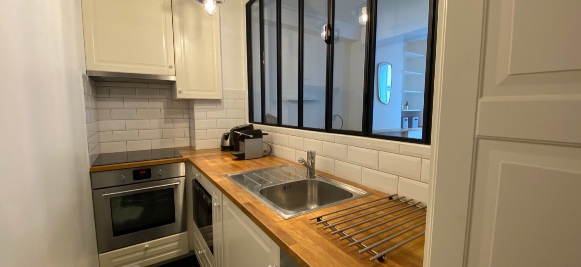 MEUBLÉ – 1 ch – 34 m2 – Rue Legendre (quartier rue LEVIS) – Paris 17e – 1er étage ascenseur – Loyer : 1.350 € cc