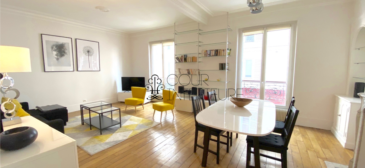 MEUBLÉ – 1 chambre – 54 m2 – Paris 8e (limite 17e) – Place des Ternes (Impasse privée : Villa Wagram) – 1er étage ascenseur – Loyer charges comprises : 2.000 euros cc