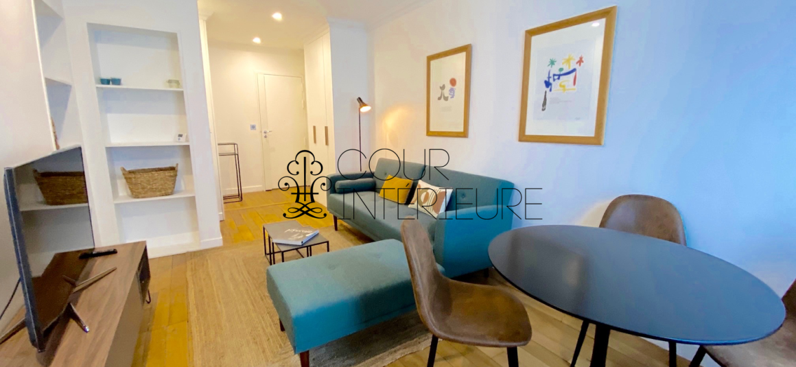 MEUBLÉ – 1 chambre – Paris 7ème – Rue Pierre Leroux – 38,3 m2 – 5ème étage ascenseur – Loyer charges comprises : 1.700 €