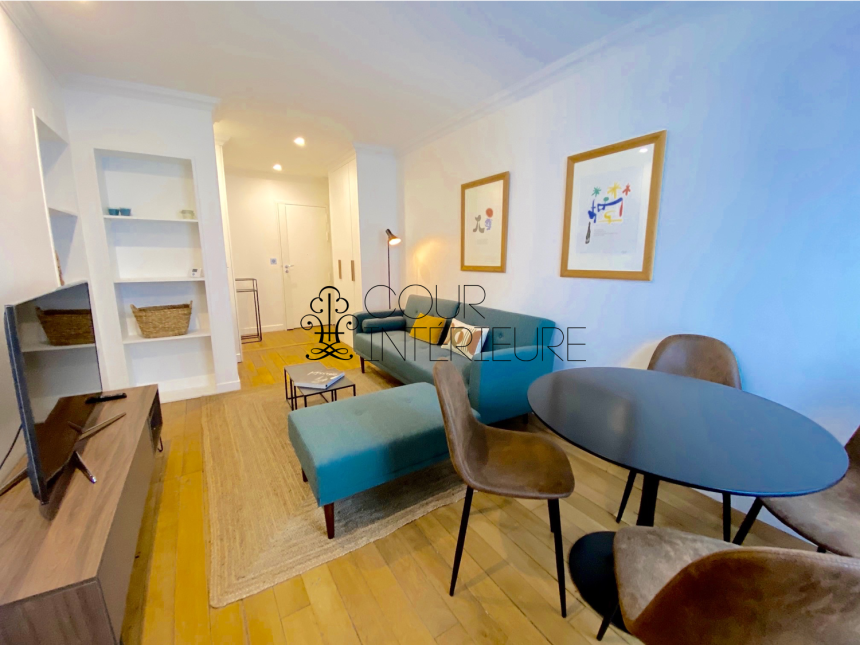 MEUBLÉ – 1 chambre – Paris 7ème – Rue Pierre Leroux – 38,3 m2 – 5ème étage ascenseur – Loyer charges comprises : 1.700 €