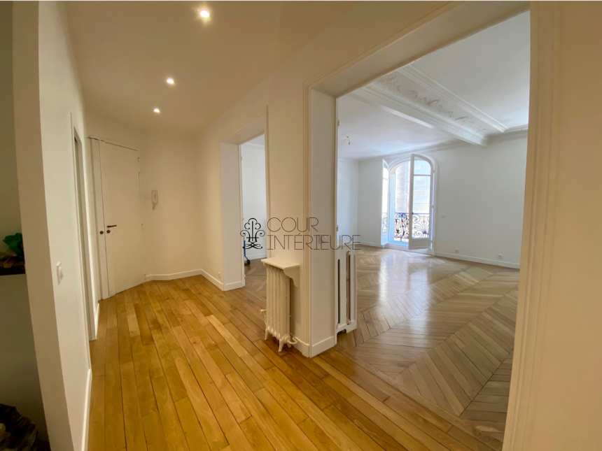 VIDE – RENOVATION TOTALE – 3 chambres – 5 pièces – 120 m2 – 3 ch – Parc Monceau – Paris 8ème – 2ème étage ascenseur avec Balcon – Loyer cc : 4.300 €