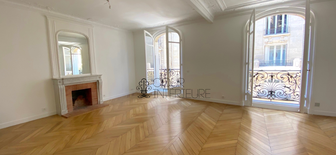 VIDE – RENOVATION TOTALE – 3 chambres – 5 pièces – 120 m2 – 3 ch – Parc Monceau – Paris 8ème – 2ème étage ascenseur avec Balcon – Loyer cc : 4.300 €