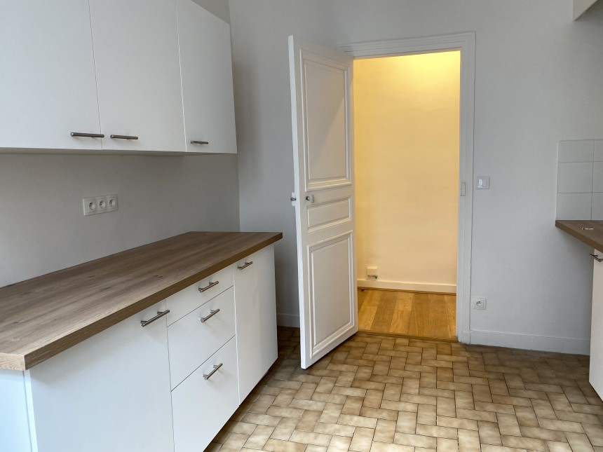 VIDE – 2 chambres – 74 m2 – Havre Caumartin – Paris 9e – 3e étage avec ascenseur – Loyer cc : 2.470 euros