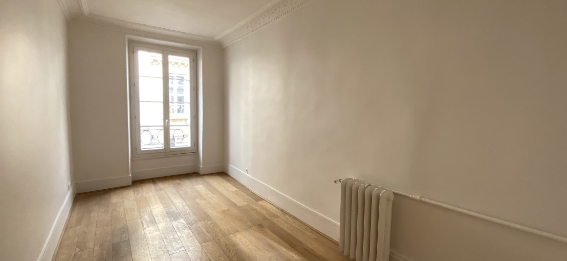 VIDE – 2 chambres – 74 m2 – Havre Caumartin – Paris 9e – 3e étage avec ascenseur – Loyer cc : 2.470 euros