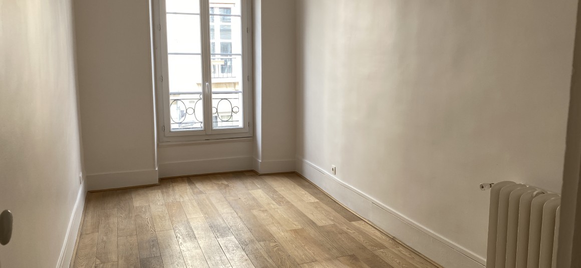 VIDE – 2 chambres – 74 m2 – Havre Caumartin – Paris 9e – 3e étage avec ascenseur – Loyer cc : 2.470 euros