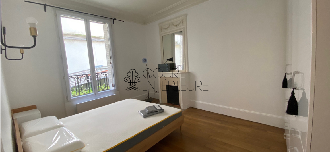 MEUBLÉ – 1 ch – 50 m2 – Neuilly (92) – Rue de l’Eglise – Proximité immédiate Métro Pont de Neuilly (ligne 1 – 1er étage ascenseur – Loyer cc : 1.850 €