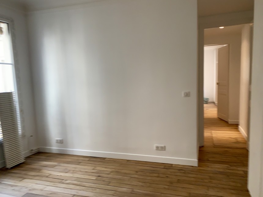 VIDE –  2 chambres – Paris 17ème – 73 m2 – Rue Labie – 3ème étage sans ascenseur – Loyer charges comprises : 2.477 euros