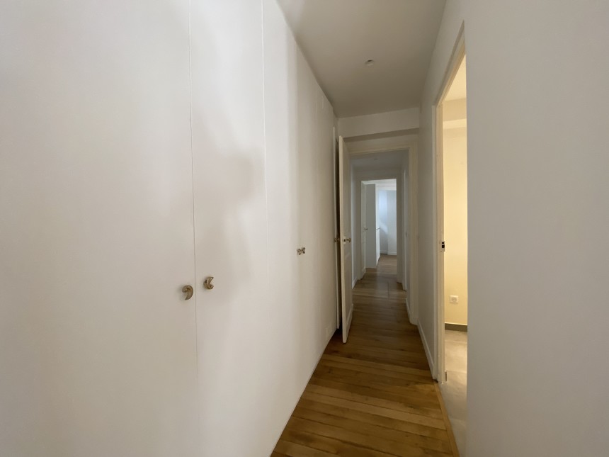 VIDE –  2 chambres – Paris 17ème – 73 m2 – Rue Labie – 3ème étage sans ascenseur – Loyer charges comprises : 2.477 euros