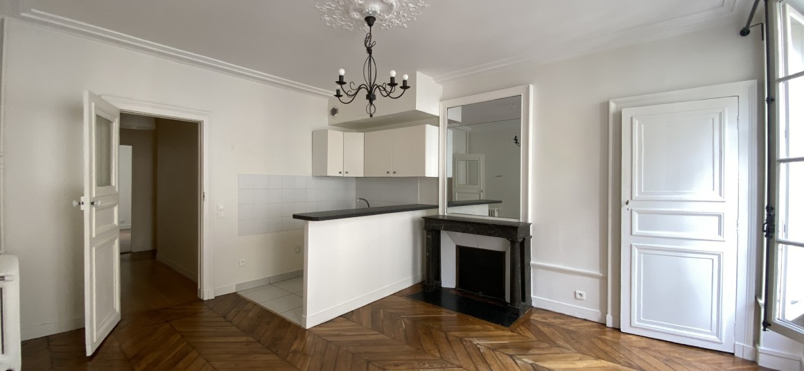 VIDE – 3 ch – 78 m2 – Paris 9 – Havre Caumartin – Rue Joubert – 3ème étage ascenseur – Loyer cc : 2.640 euros