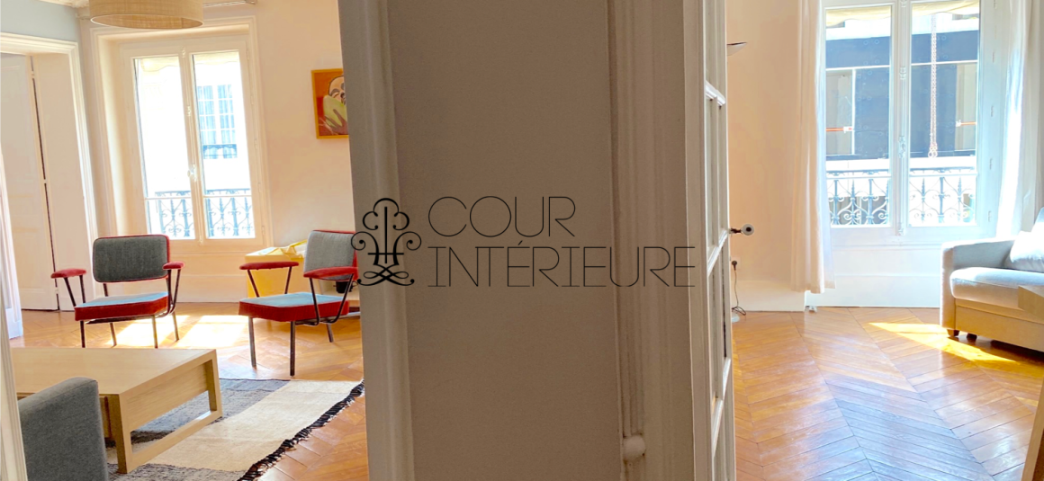 MEUBLÉ – 2 ch + bureau – 90 m2 – Paris 17ème – Rue Labie – 4e étage ascenseur – Metro : Ternes – Argentine – Loyer cc : 2.710 euros cc