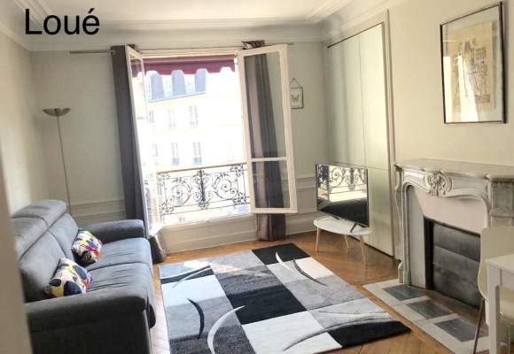 MEUBLÉ – 1 ch – 45 m2 – Paris 8e – Rue du Colisée – 4ème étage ascenseur – Loyer cc : 2.000 euros (chauffage collectif)