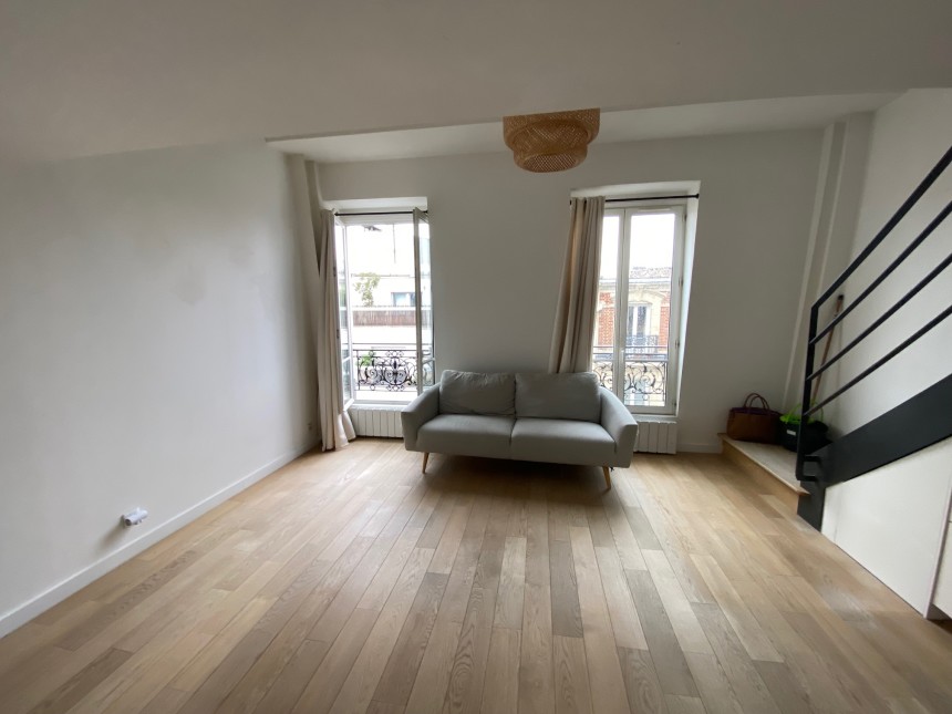 VIDE – 1 ch – 35 m2 au sol – Paris 15e – Rue Convention – 6e étage ascenseur – Loyer cc : 1.290 €