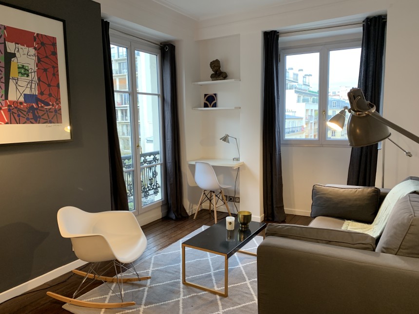 MEUBLÉ – 1 chambre – 34 m2 – Paris 17ème – Rue Guersant – 4e étage sans ascenseur – Loyer charges comprises : 1.500 euros