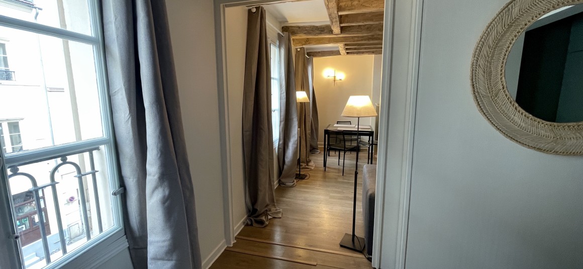 MEUBLÉ – 1 chambre – 92 Neuilly sur Seine – 40 m2 – Rue Paul Chatrousse (Pont de Neuilly) – 2ème étage ascenseur – Loyer charges comprises : 1.600 €