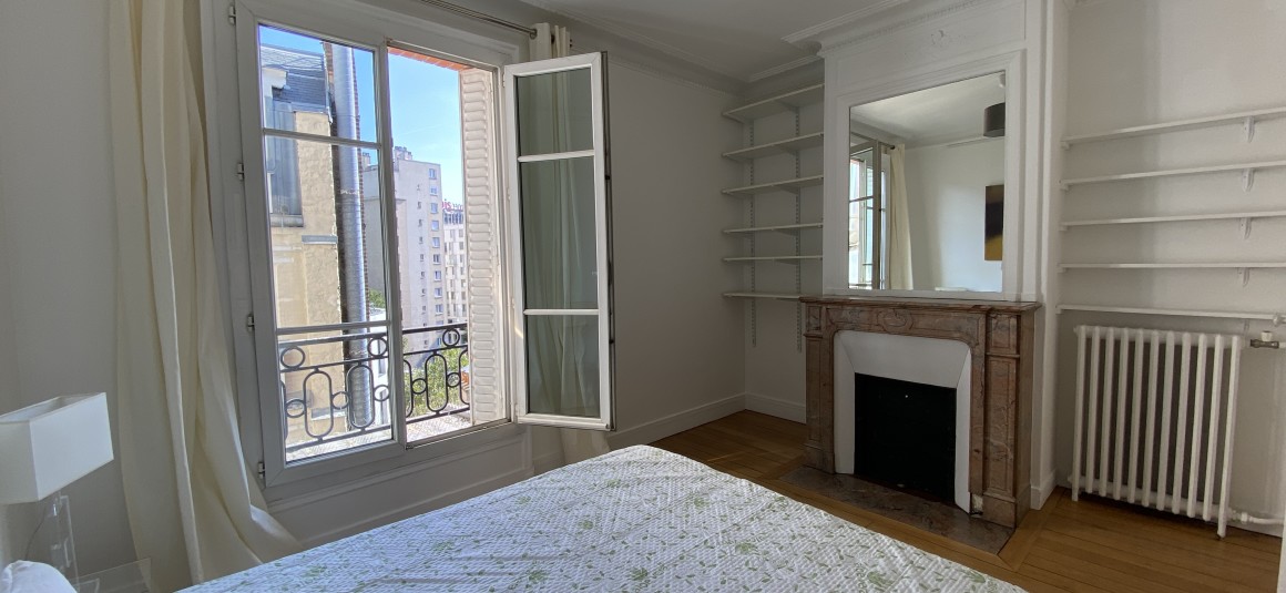 MEUBLÉ – 2 chambres – 70 m2 – Paris 17ème – Bld Bessières/Porte de Clichy – 6e étage ascenseur – Loyer cc : 2.400 €