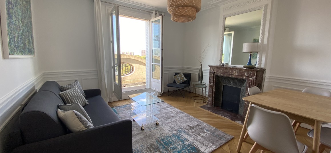 MEUBLÉ – 2 chambres – 70 m2 – Paris 17ème – Bld Bessières/Porte de Clichy – 6e étage ascenseur – Loyer cc : 2.400 €