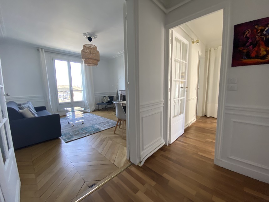 MEUBLÉ – 2 chambres – 70 m2 – Paris 17ème – Bld Bessières/Porte de Clichy – 6e étage ascenseur – Loyer cc : 2.400 €