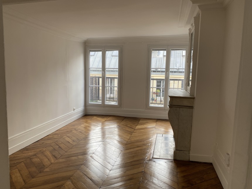 VIDE – 1 ou 2 chambres – 3 pièces – Paris 9e – Sq Montholon – 53 m2 – Terrasse de 10 m2 – 5e étage avec ascenseur – Loyer cc : 1.765 €