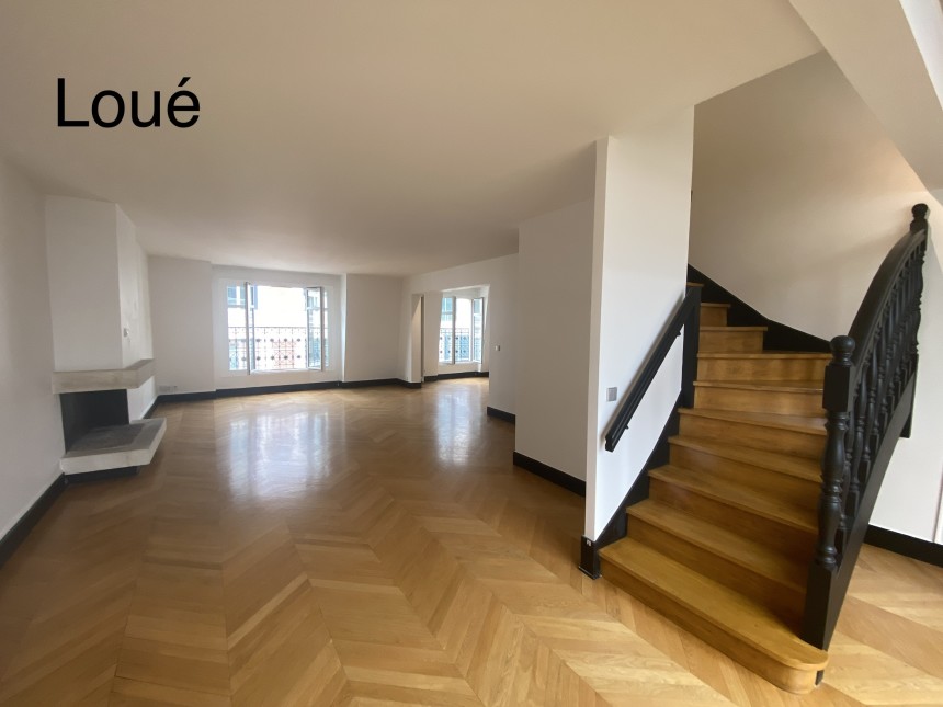 VIDE –  DUPLEX  avec 3 chambres – Paris 8e (limite 17e) – Parc Monceau – Rue Lisbonne – 134 m2 – Duplex 5e et 6e étage asc – Loyer cc : 4.185,00 euros (parking compris)