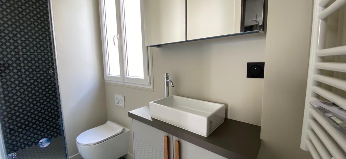 MEUBLÉ – 1 chambre – MARAIS – Paris 3ème – Rue de Montmorency – 30 m2 – 2ème étage sans ascenseur – Loyer charges comprises : 1.575 €
