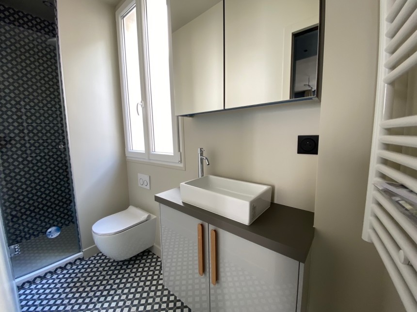 MEUBLÉ – 1 chambre – MARAIS – Paris 3ème – Rue de Montmorency – 30 m2 – 2e étage sans ascenseur – Loyer charges comprises : 1.575 €